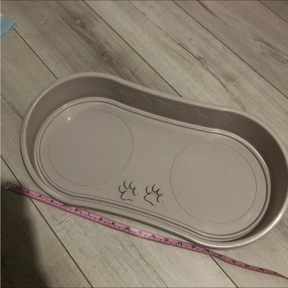 Pet Food Tray with Paw Design